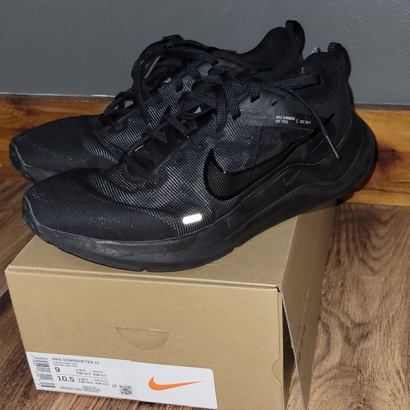 Nike Other - Nike Downshifter 12Men's Road Running Shoes Size 9
